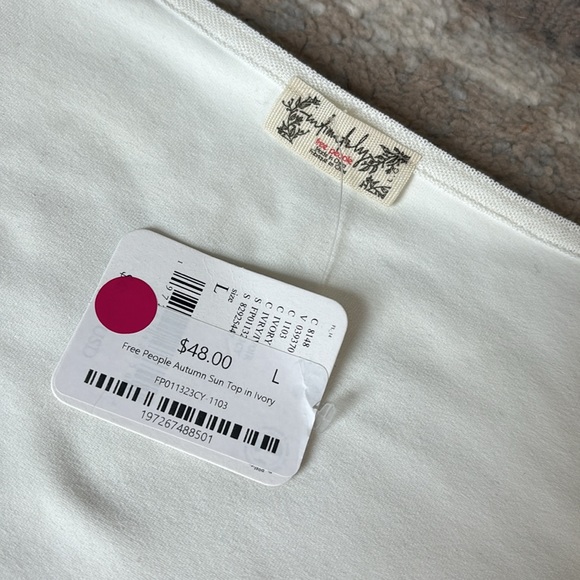 Intimately FP Autumn Sun Top in Ivory size large - Picture 5 of 5